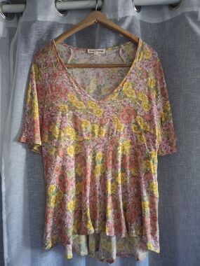 Rose & Thyme Floral V-Neck Women's Top